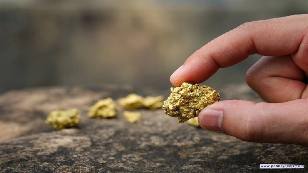 رجل دين بقدرات خارقة.. محتال يقنع عائلة بقدرته على استخراج الذهب من التراب